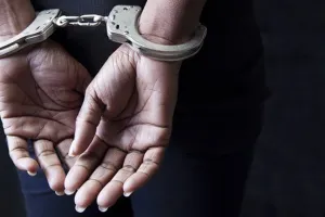 Woman Among Five Drug Peddlers Arrested With Contraband in Baramulla