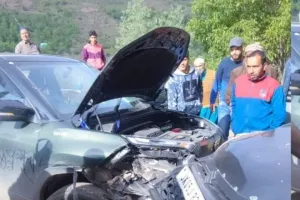 Seven Persons Injured in Uri Road Accident 